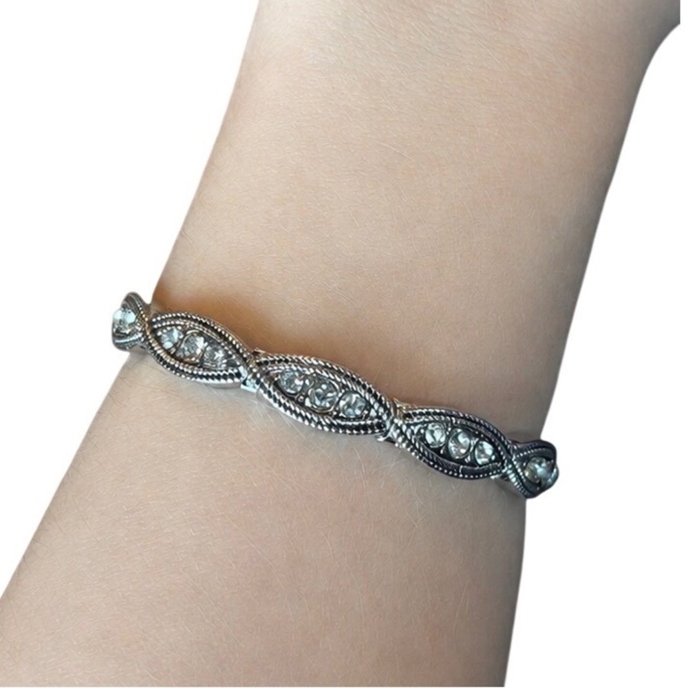 Vintage Style Silver Tone Rhinestone Stretch Bracelet Marquise Link Ornate
